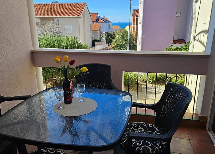 Apartments Gala Novalja